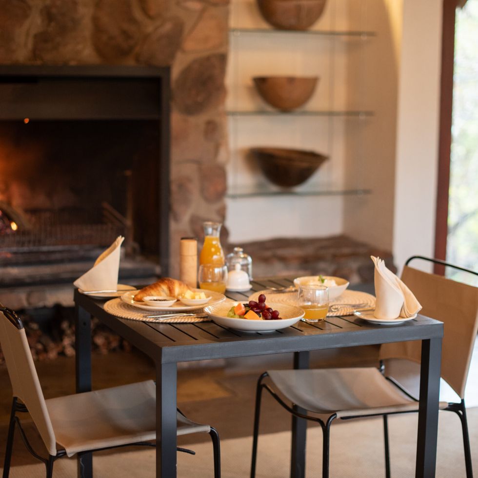 Fireside breakfast at Tshwene Lodge, Welgevonden Game Reserve